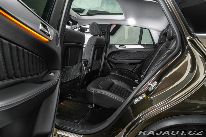 Mercedes-Benz GLE panorama, asistenty 2017