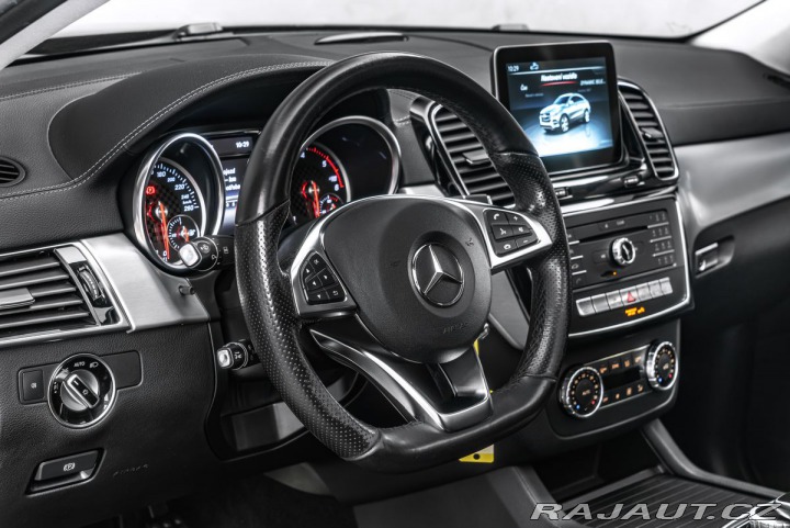 Mercedes-Benz GLE panorama, asistenty 2017