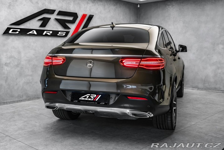 Mercedes-Benz GLE panorama, asistenty 2017