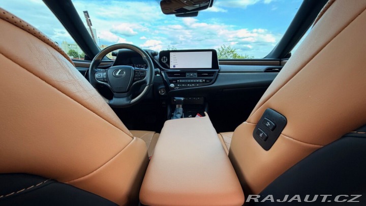 Lexus Ostatní modely ES 300h 300H 2,5 HEV LUXURY 2024