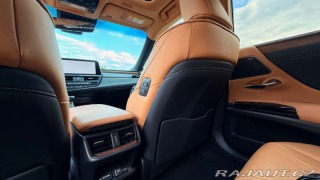 Lexus Ostatní modely ES 300h 300H 2,5 HEV LUXURY 2024