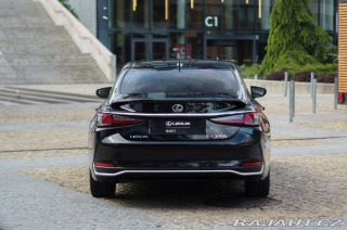 Lexus Ostatní modely ES 300h 300H 2,5 HEV LUXURY 2024