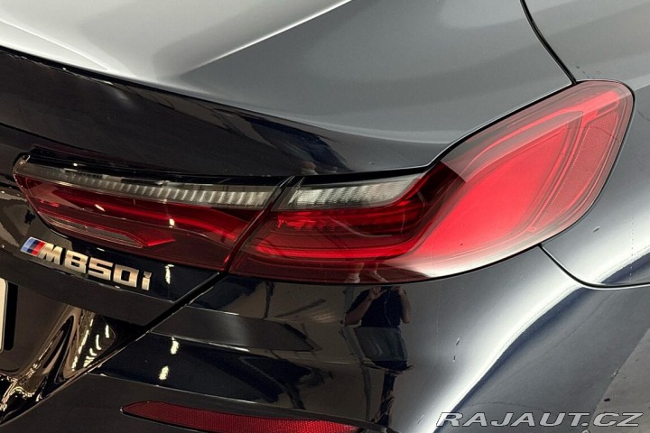 BMW 8 M850i xDrive 2022