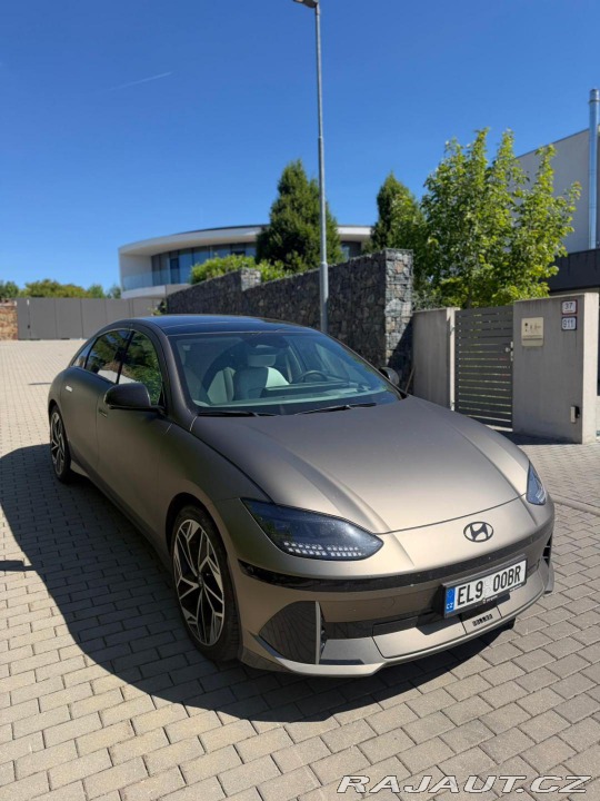 Hyundai Ioniq 6 ČR .MAJITEL 77kW BATERKA 2023