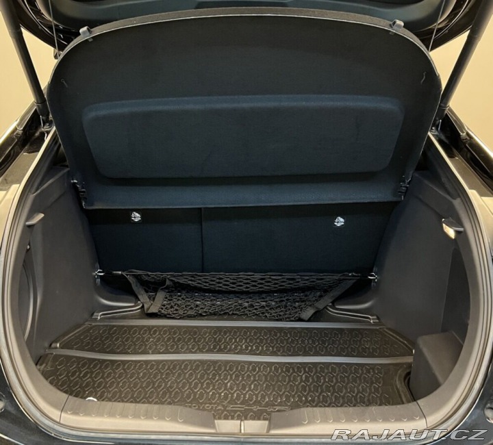 Toyota C-HR HYBRID AT AWD GR SPORT PR 2025