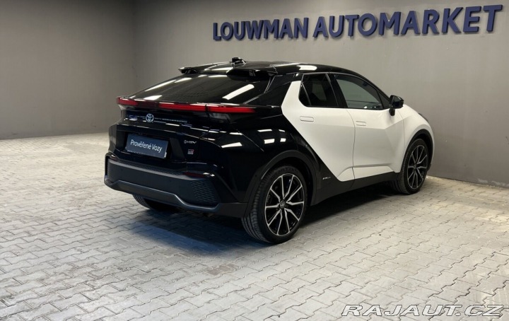 Toyota C-HR HYBRID AT AWD GR SPORT PR 2025