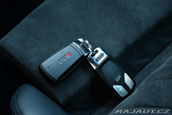 Audi TT RS 2.5TFSI QUATTRO B& 2022