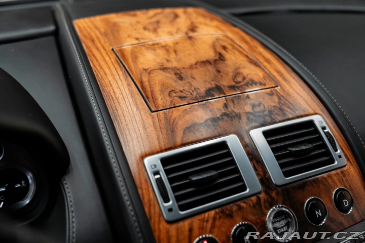 Aston Martin DB9 2007