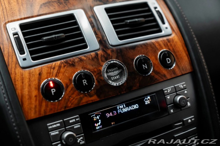 Aston Martin DB9 2007