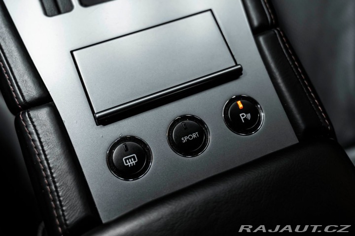 Aston Martin DB9 2007