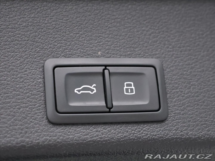 Audi A4 2,0 TDI 110kW Aut. S-line 2017