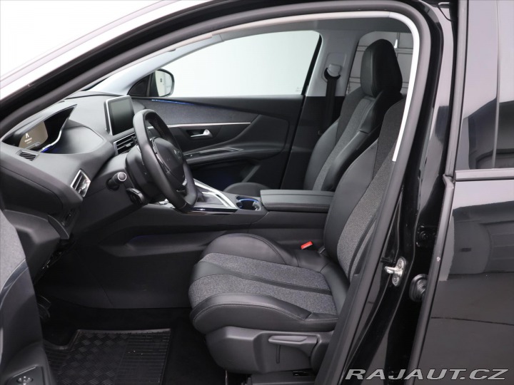 Peugeot 3008 1,2 PT 96kW CZ Allure 1Ma 2017