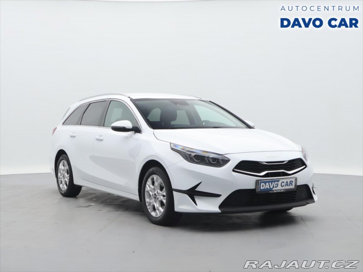 Kia Ceed 1,5 T-GDI 117kW TOP DPH C 2022