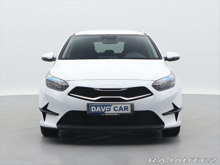 Kia Ceed 1,5 T-GDI 117kW TOP DPH C 2022
