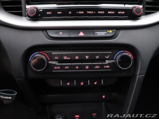 Kia Ceed 1,5 T-GDI 117kW TOP DPH C 2022