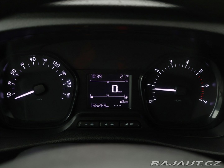 Peugeot Traveller 2.0 BlueHDI 110kW 5-Míst 2020