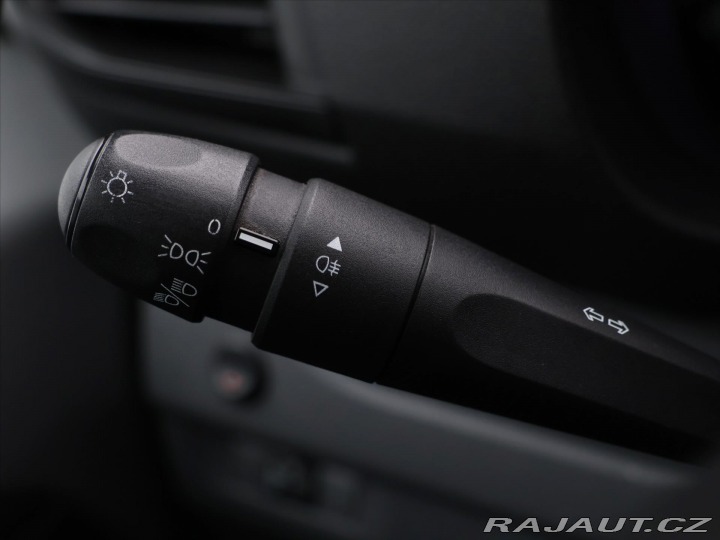Peugeot Traveller 2.0 BlueHDI 110kW 5-Míst 2020