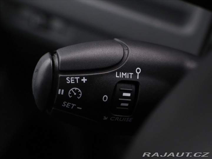 Peugeot Traveller 2.0 BlueHDI 110kW 5-Míst 2020
