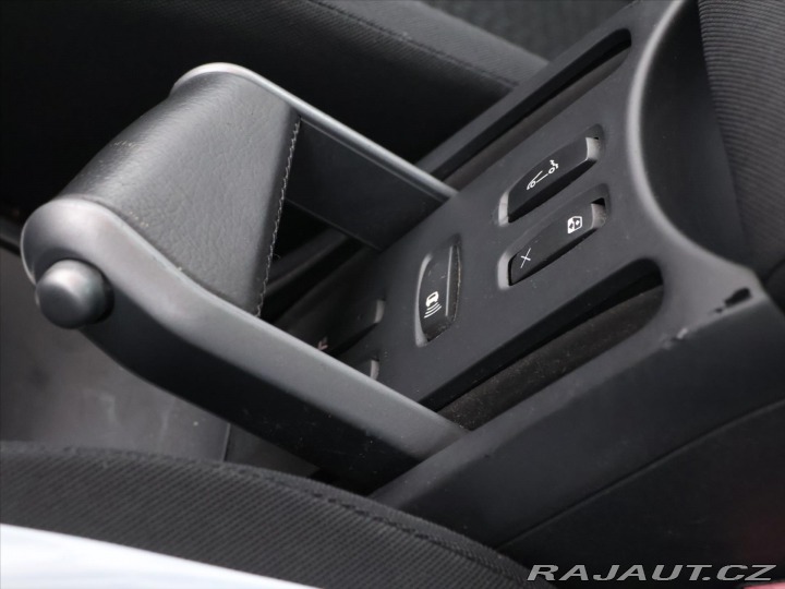 Renault Mégane 1,6 i 82kW Exception Serv 2009
