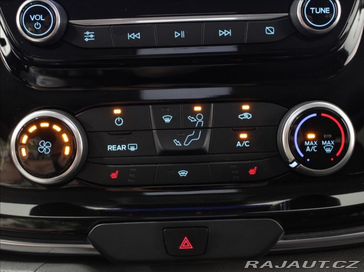 Ford Tourneo Custom 2,0 EBlue 136kW AT Titan. 2020