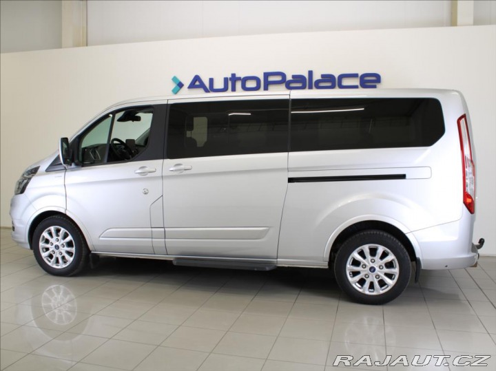 Ford Tourneo Custom 2,0 EBlue 136kW AT Titan. 2020