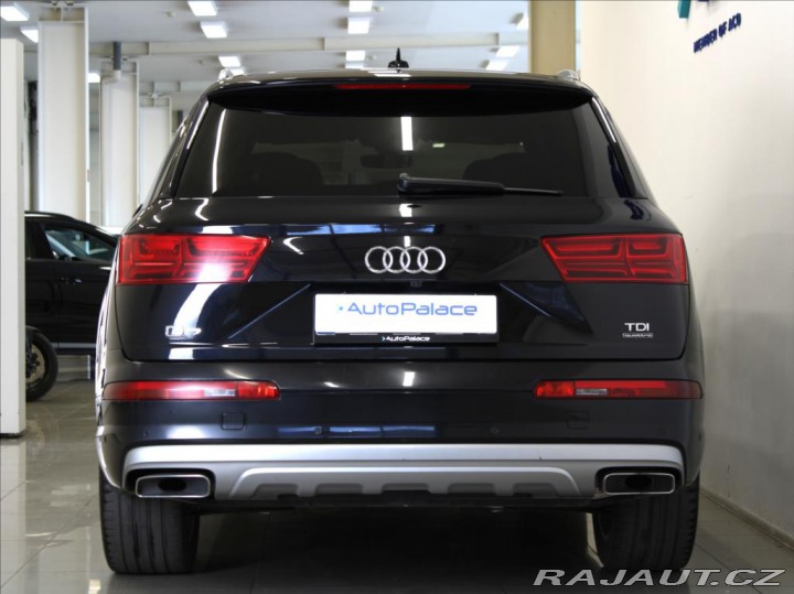 Audi Q7 3,0 TDi 200kW S-line 7-mí 2018