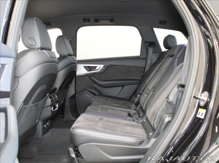 Audi Q7 3,0 TDi 200kW S-line 7-mí 2018