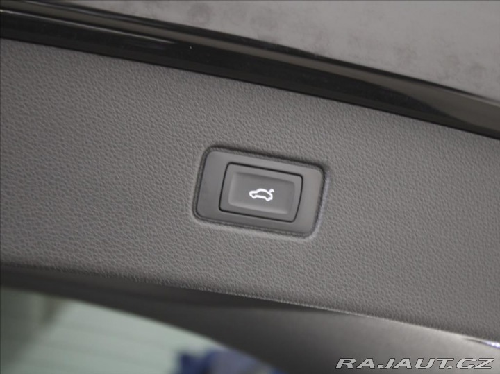 Audi Q7 3,0 TDi 200kW S-line MATR 2016