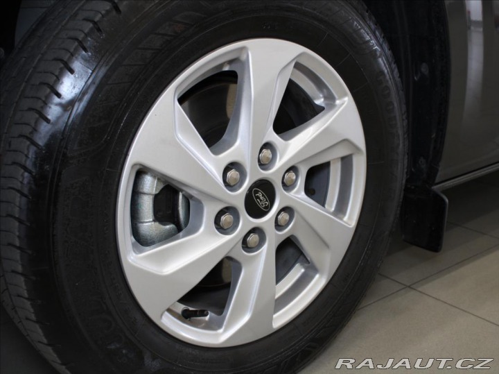 Ford Tourneo Custom 2,0 EB 110kW Limited 8-mí 2025