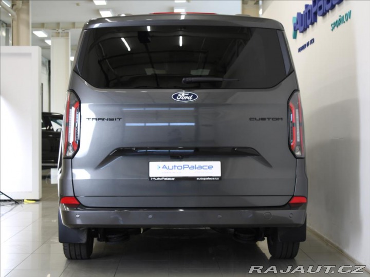 Ford Tourneo Custom 2,0 EB 110kW Limited 8-mí 2025