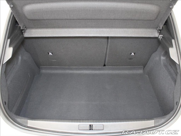 Peugeot 208 0,1 150kW GT-line 4050km! 2023