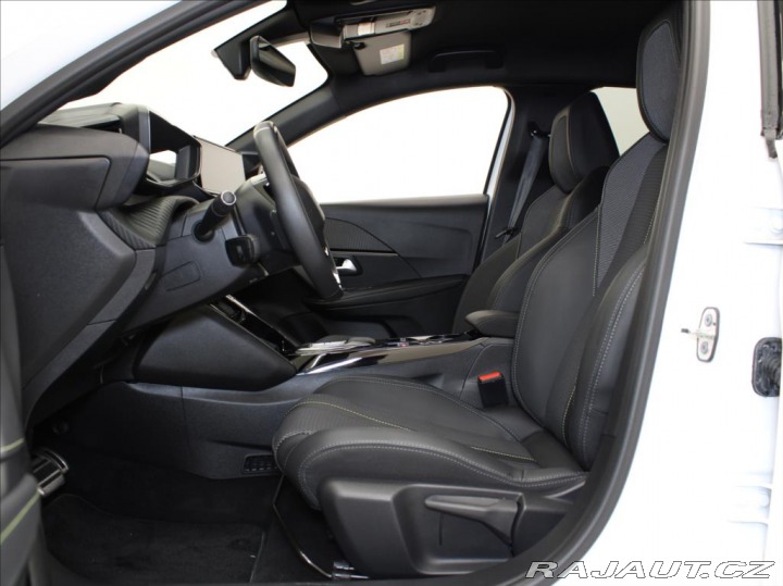 Peugeot 208 0,1 150kW GT-line 4050km! 2023