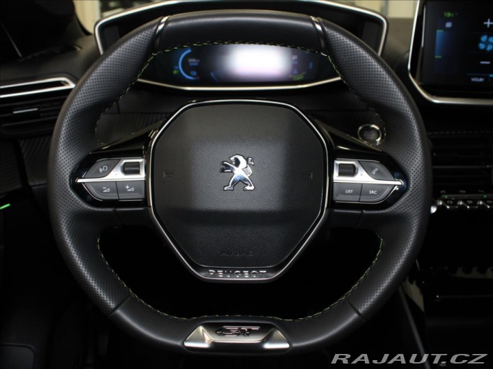 Peugeot 208 0,1 150kW GT-line 4050km! 2023