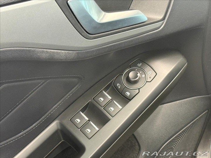 Ford Focus 1,0 i ACTIVE předplacený 2022