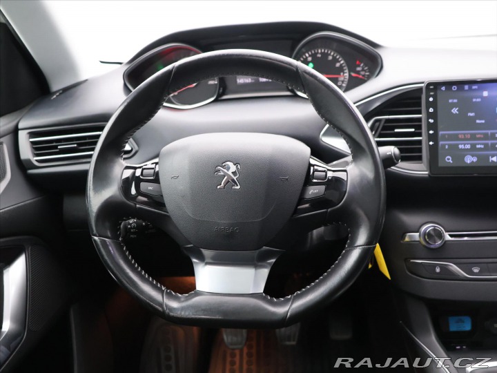 Peugeot 308 1,2 PT 96kW Allure LED Pa 2014