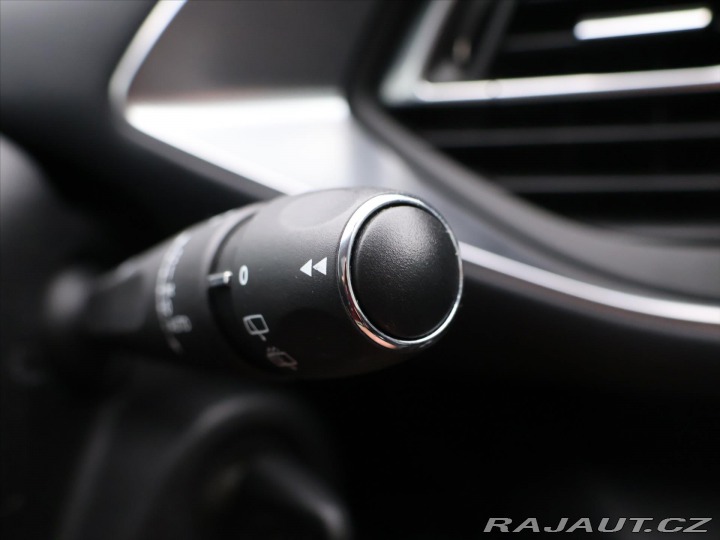 Peugeot 308 1,2 PT 96kW Allure LED Pa 2014