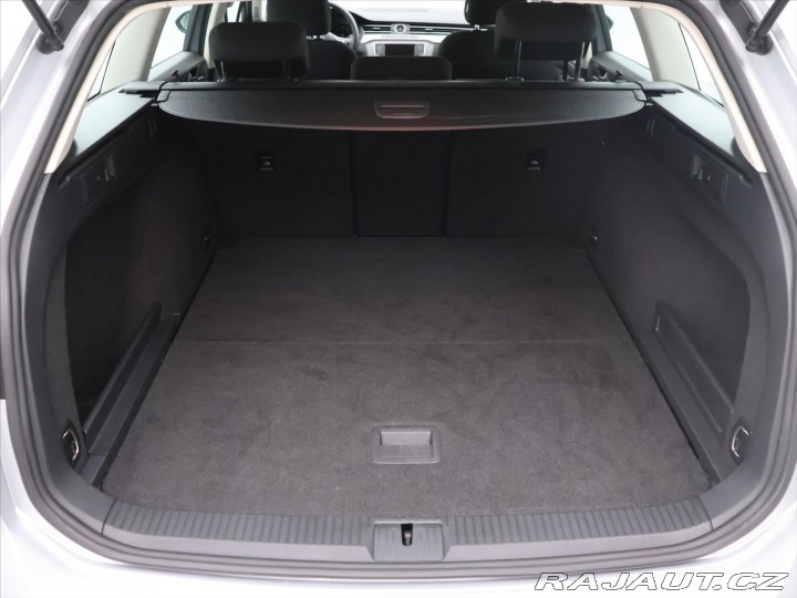 Volkswagen Passat 2,0 TDI 110kW Highline LE 2015