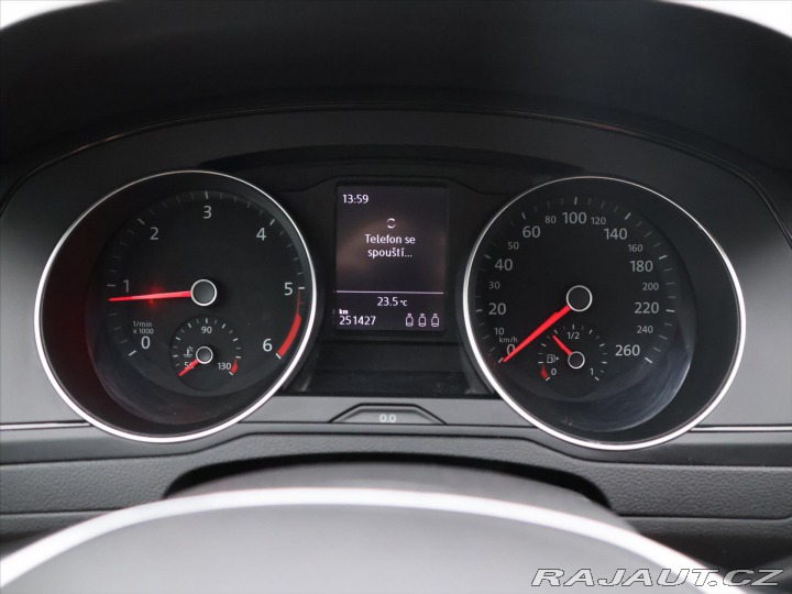 Volkswagen Passat 2,0 TDI 110kW Highline LE 2015