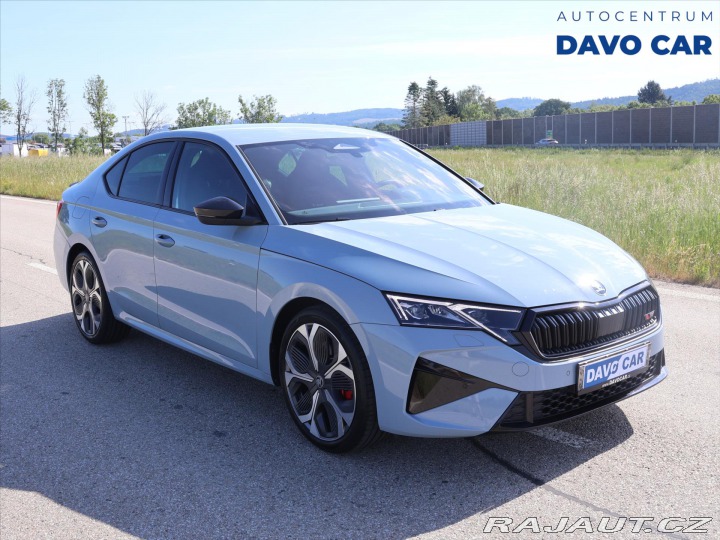 Škoda Octavia 2,0 TSI 195kW DSG RS DPH 2025