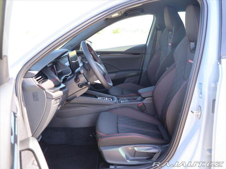 Škoda Octavia 2,0 TSI 195kW DSG RS DPH 2025