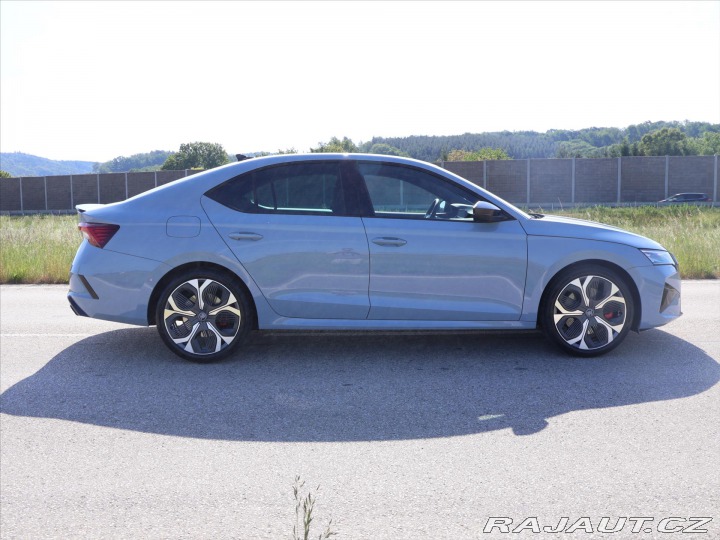 Škoda Octavia 2,0 TSI 195kW DSG RS DPH 2025