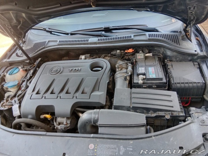 Škoda Superb 2,0 TDI 103 kw 2013