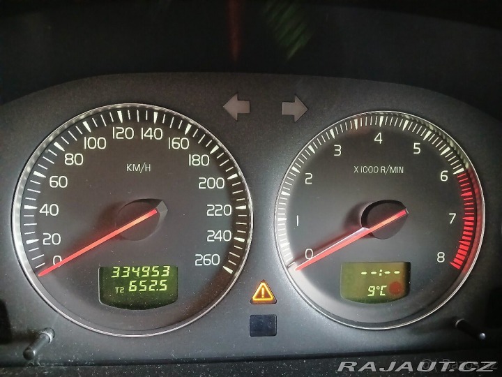 Volvo XC90 2,9   V6 200Kw 7 míst 2024