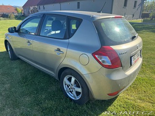 Kia Ceed 2011
