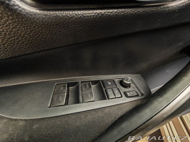 Toyota Corolla 1.5 Comfort Tech Style se 2023