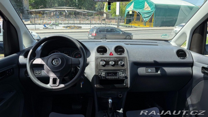 Volkswagen Caddy 1.6TDi 75kW *DSG*Klima* 2012