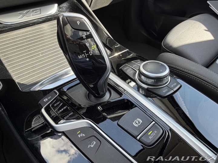 BMW X3 20d PANO HeadUp Tažné Kam 2021