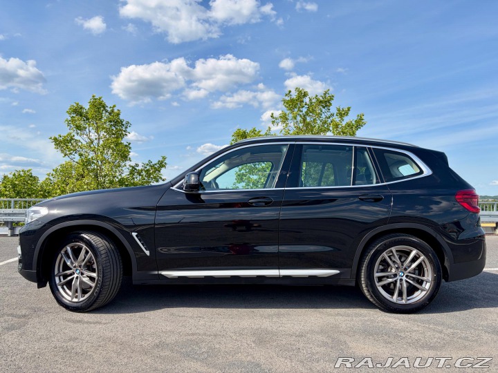 BMW X3 20d PANO HeadUp Tažné 59. 2021