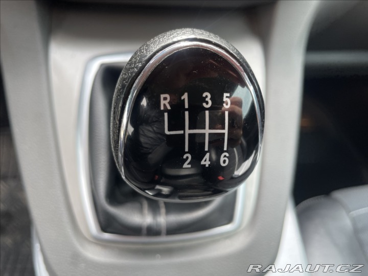 Ford Kuga 2,0 TDCi 100kw Klimatroni 2009