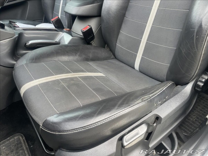 Ford Kuga 2,0 TDCi 100kw Klimatroni 2009